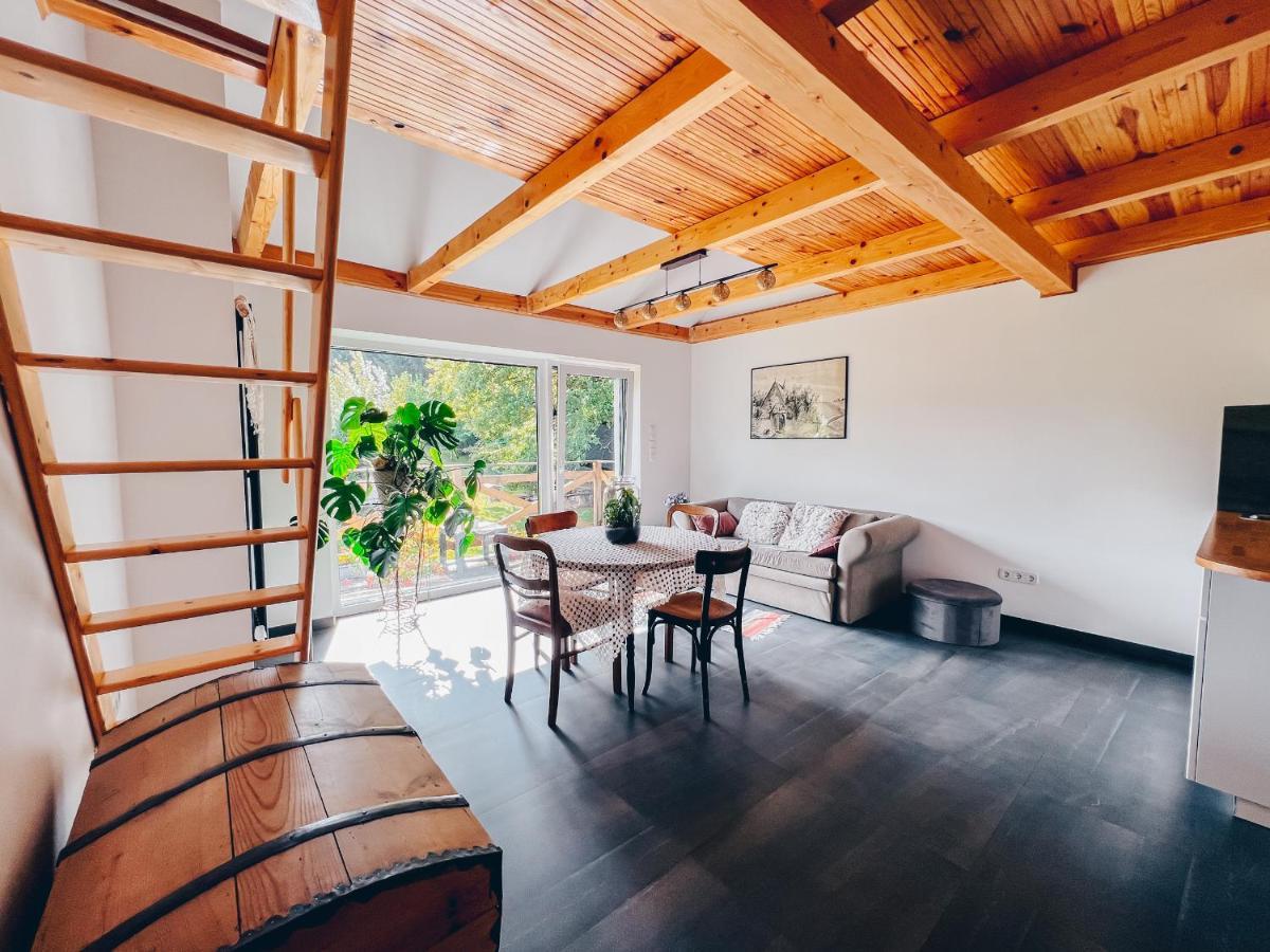 Lipolas-Slowlife&Guesthouse Jurkow  Buitenkant foto